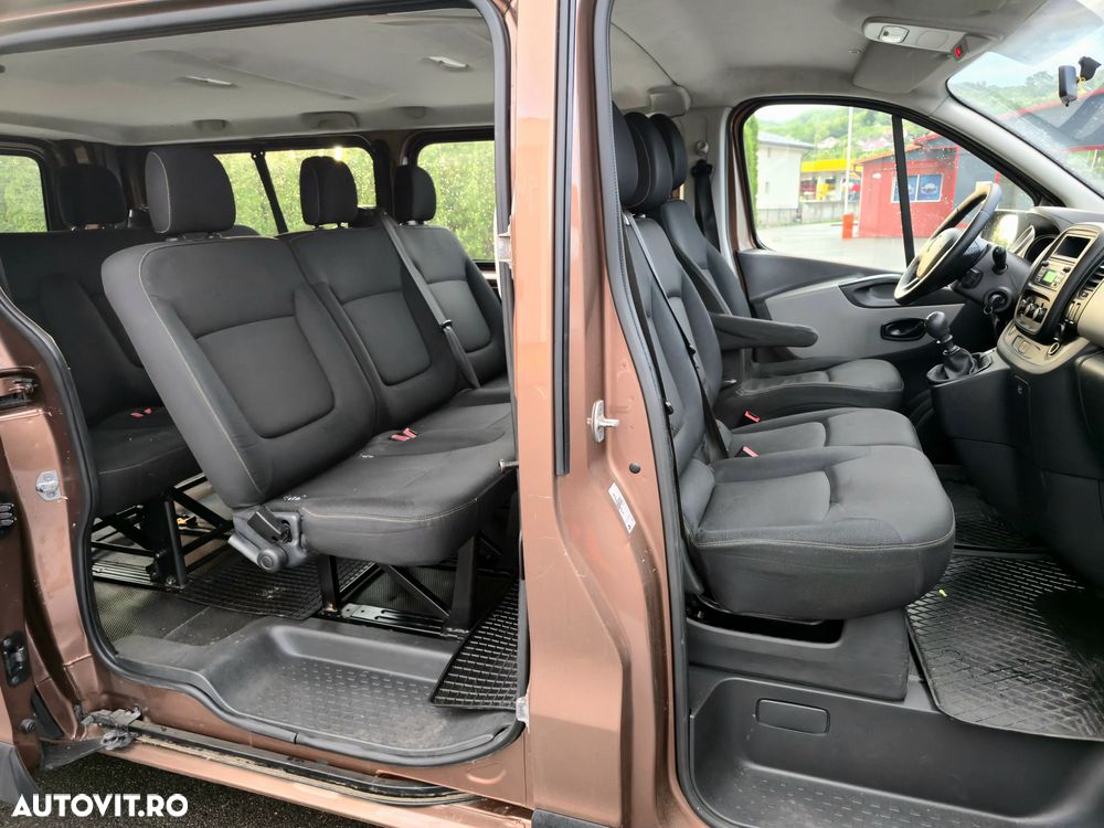 Renault Trafic Grand Passenger Expression - 6
