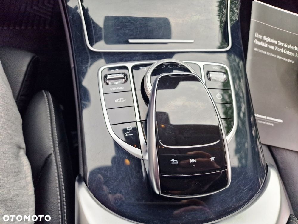 Mercedes-Benz Klasa C 350 e 7G-TRONIC - 38