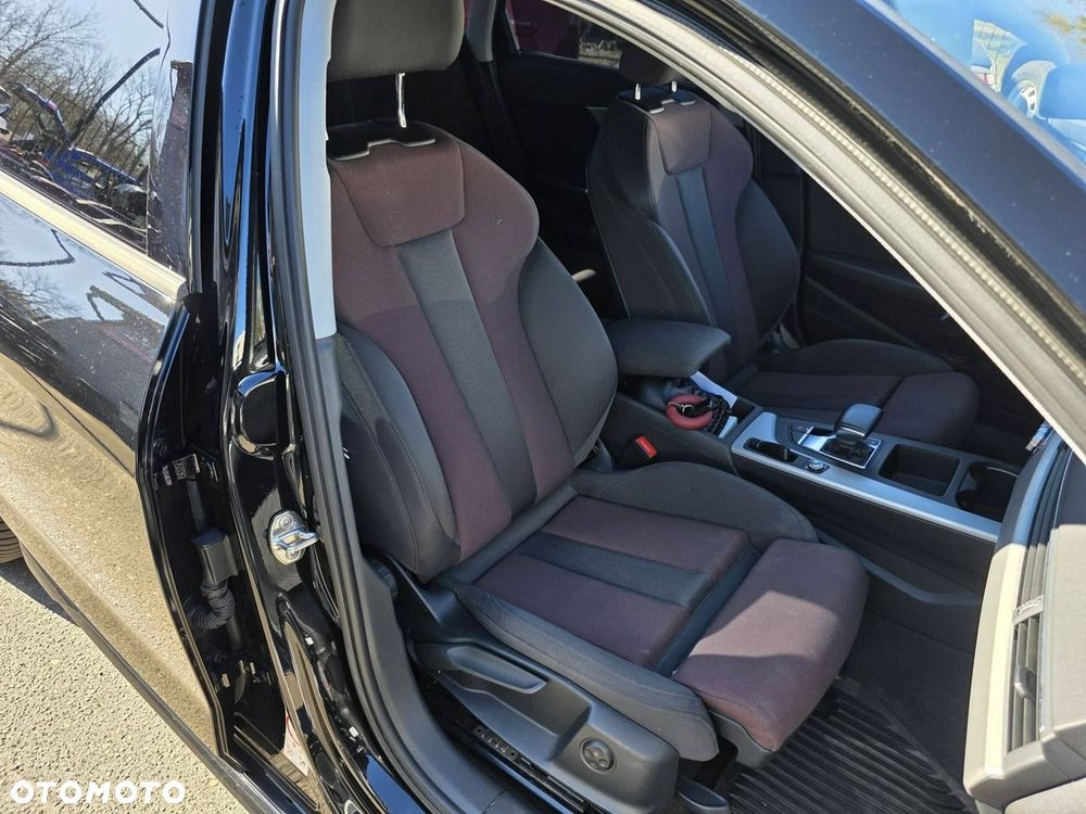 Audi A4 Limousine 40 TFSI S tronic S line - 32