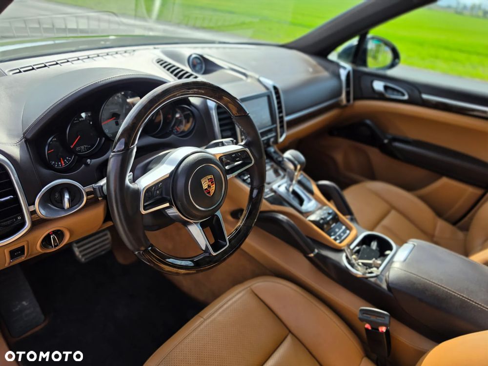 Porsche Cayenne S Platinum Edition - 19