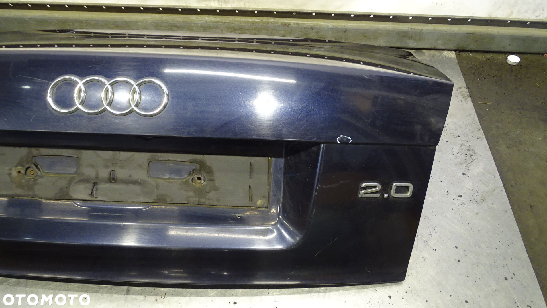 KLAPA TYŁ BAGAŻNIKA AUDI A4 B6 2.0 - 17