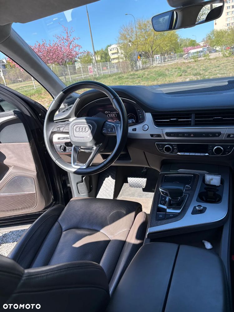 Audi Q7 - 12