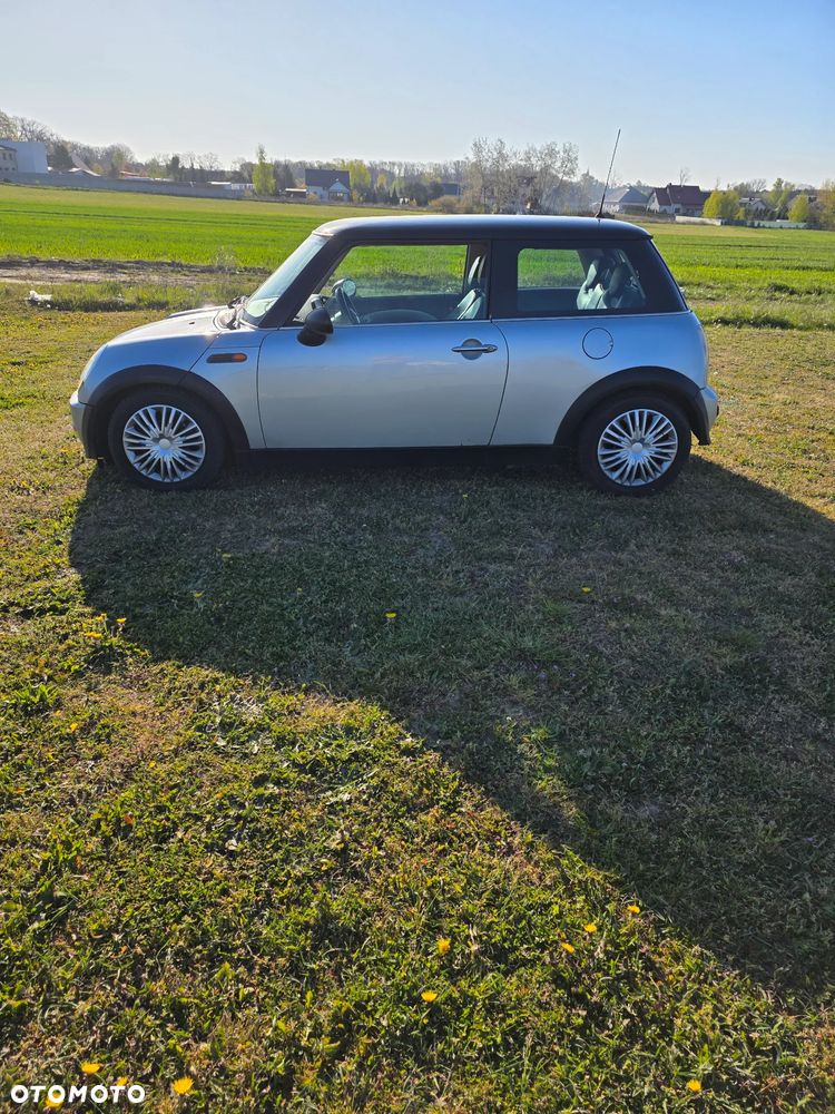MINI Cooper Standard - 5