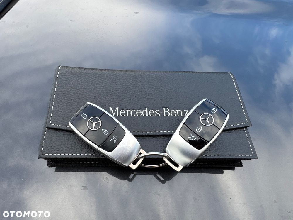 Mercedes-Benz Klasa E 200 4-Matic AMG - 40