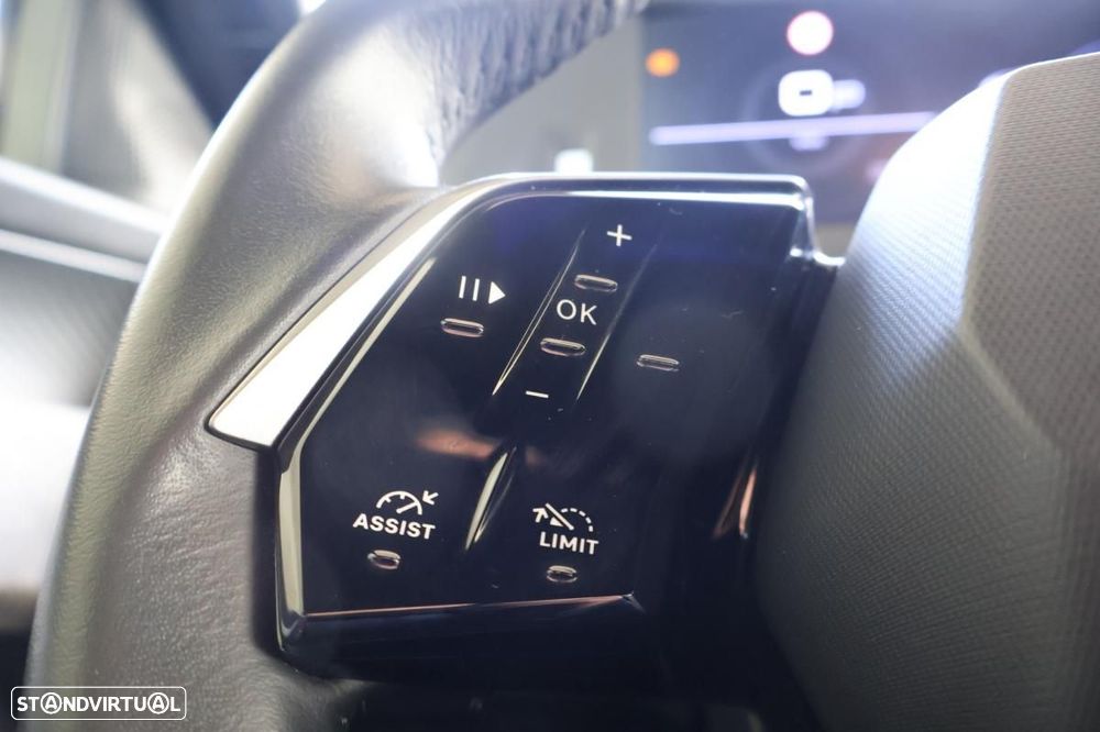 Peugeot 5008 1.2 Hybrid Allure e-DCS6 - 47