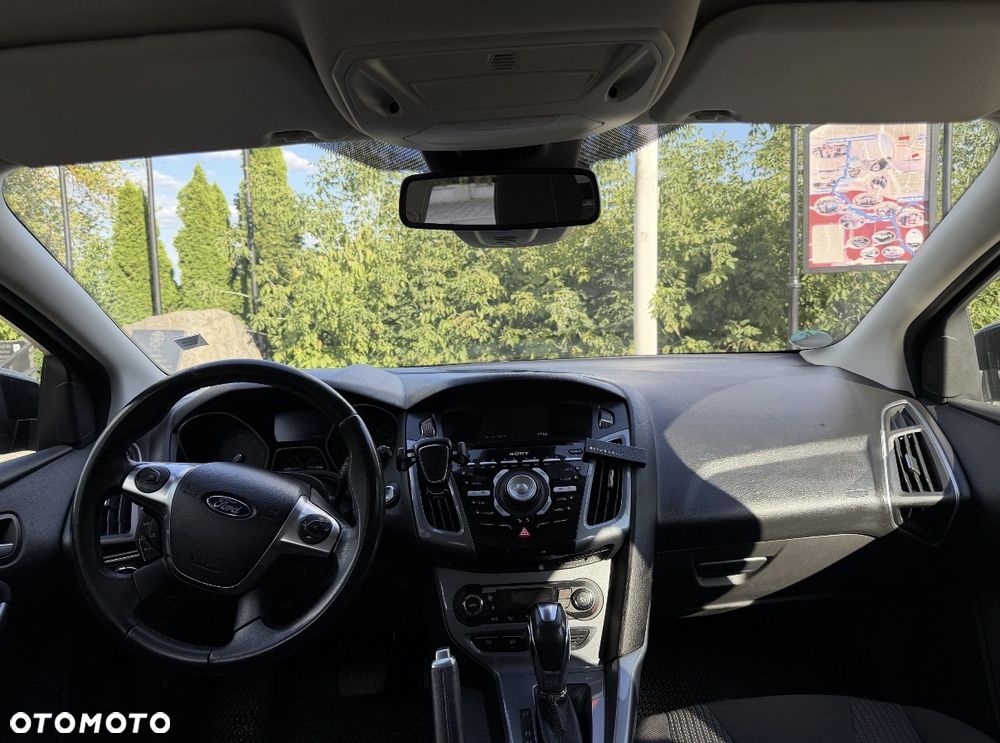 Ford Focus - 8