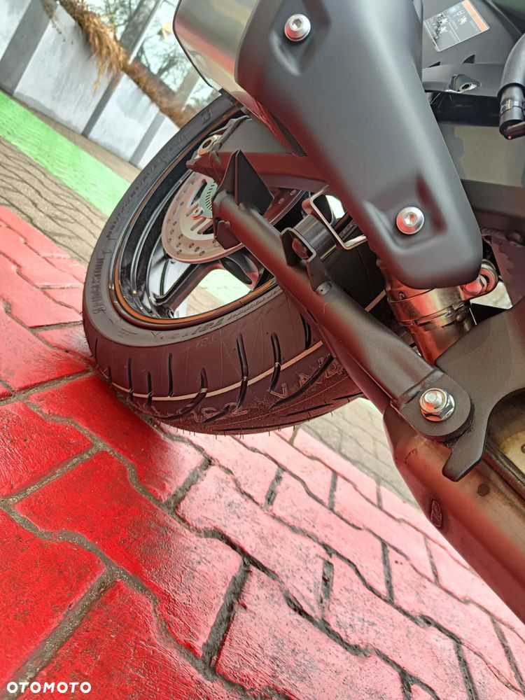 Kawasaki Versys 1000 - 16