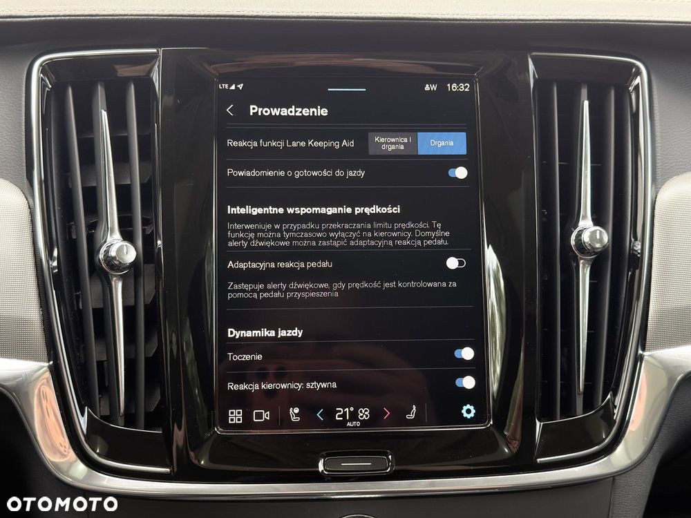 Volvo V90 - 33