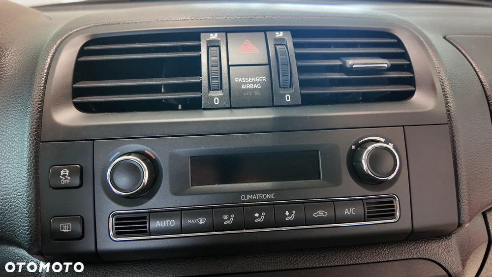 Skoda Fabia 1.2 TSI Active - 25