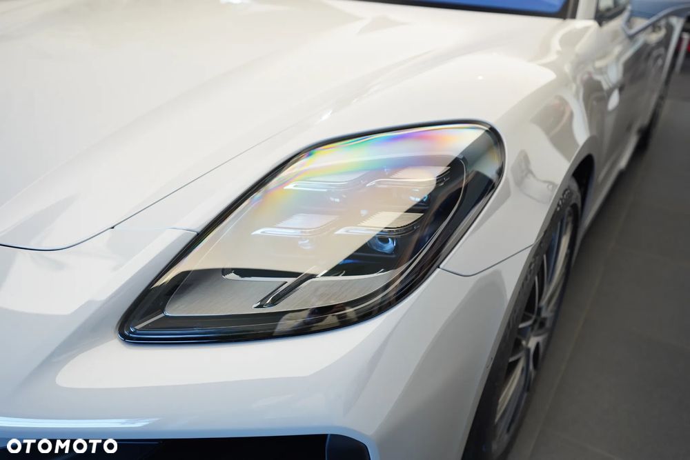 Porsche Panamera - 33