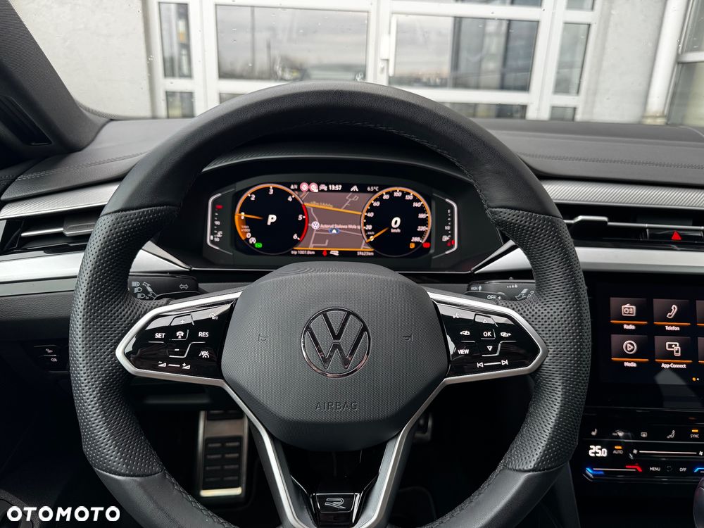 Volkswagen Arteon 2.0 TDI SCR DSG R-Line - 17