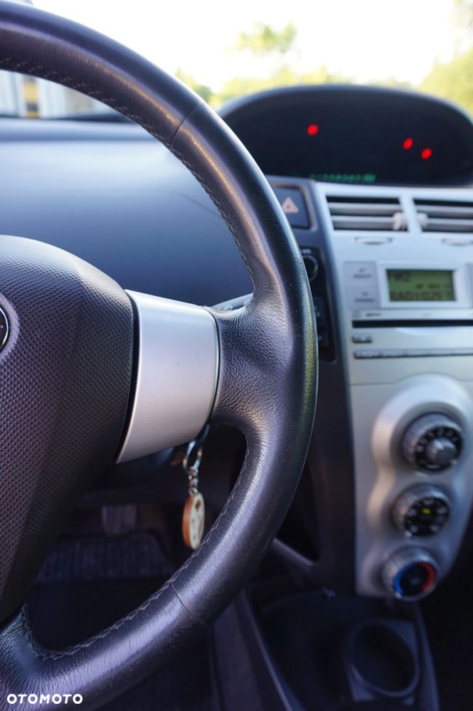 Toyota Yaris - 29