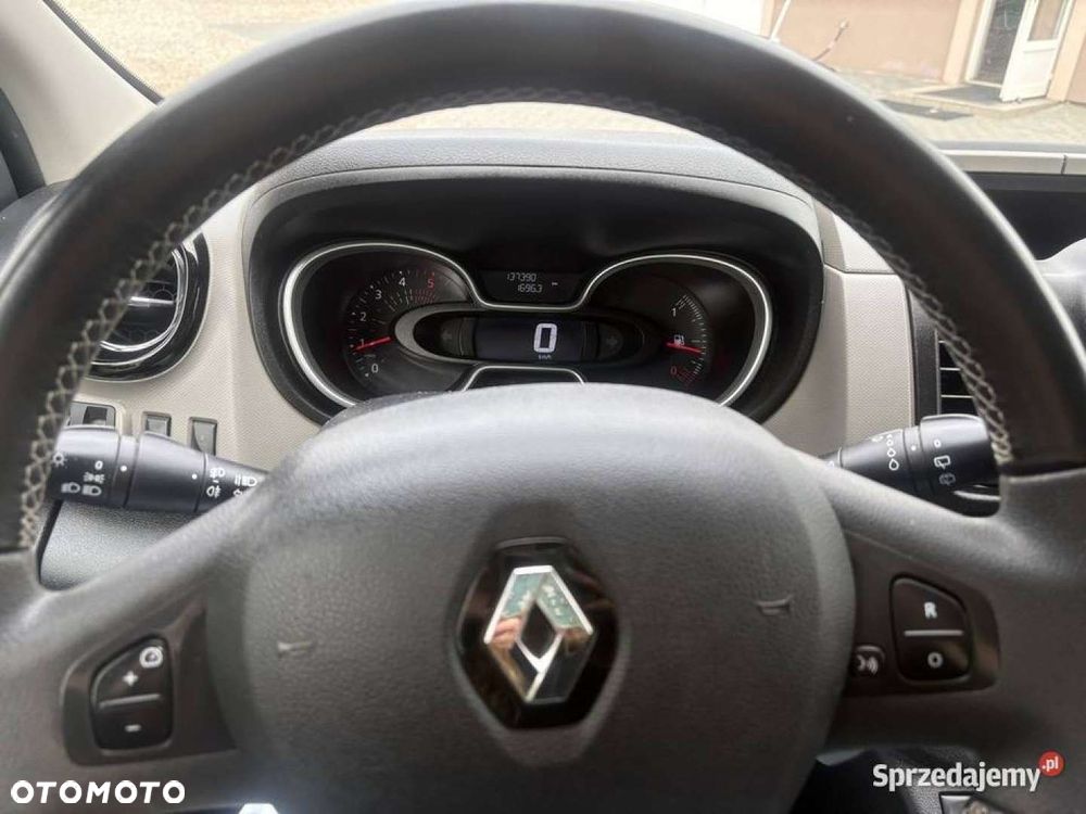 Renault Trafic - 12