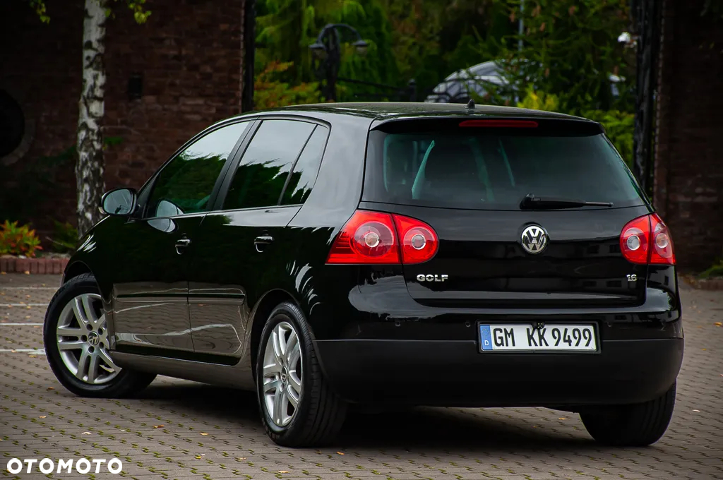 Volkswagen Golf 1.6 Comfortline - 20