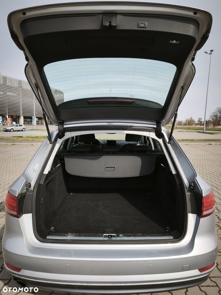 Audi A4 Avant 1.4 TFSI S tronic sport - 33