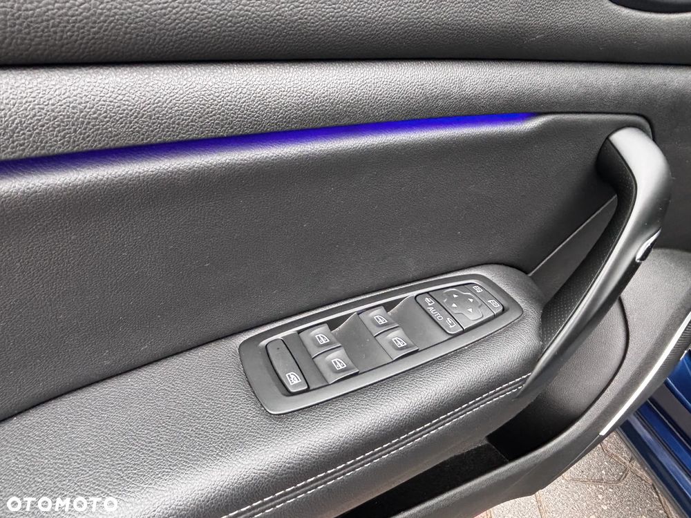 Renault Megane ENERGY TCe 130 Start & Stop Bose Edition - 17