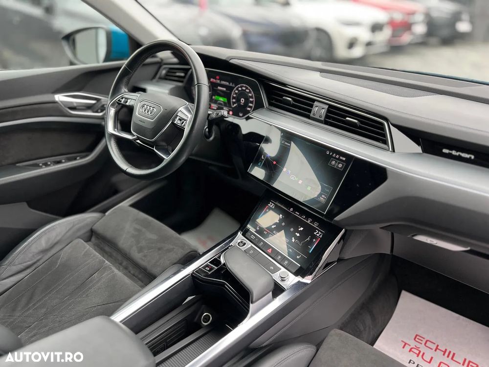 Audi e-tron 55 quattro S-Line - 24