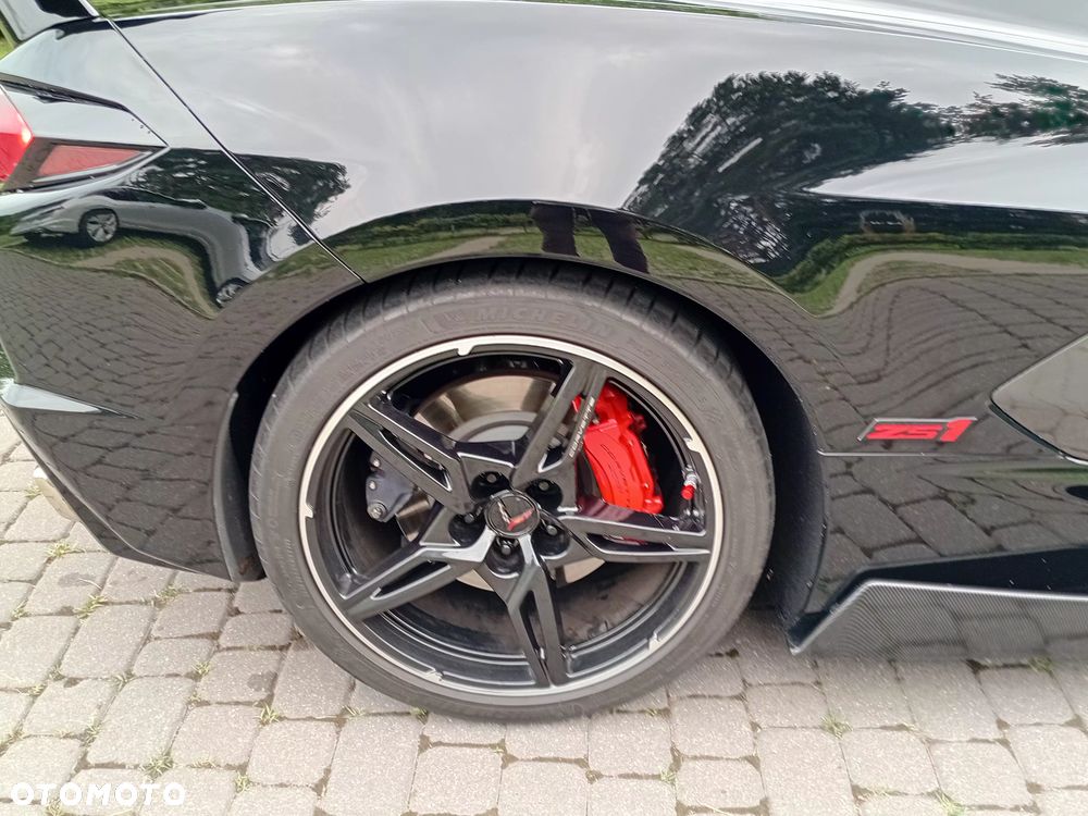 Chevrolet Corvette - 36