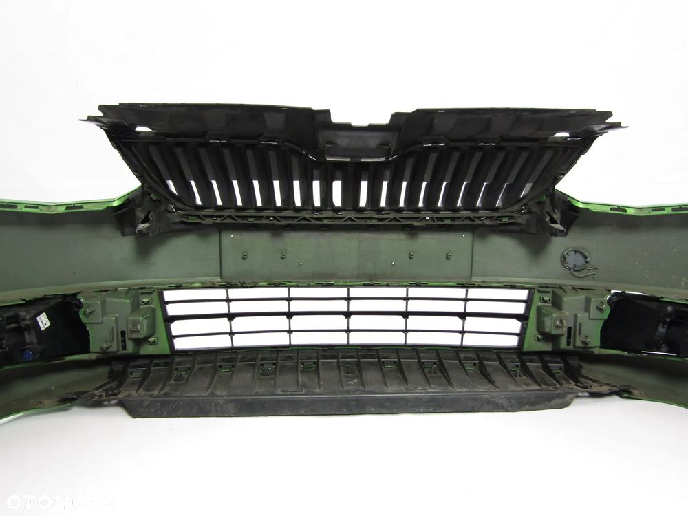 Zderzak przedni Skoda Fabia 6V 15 - 18 Lakier LF6Z - 20