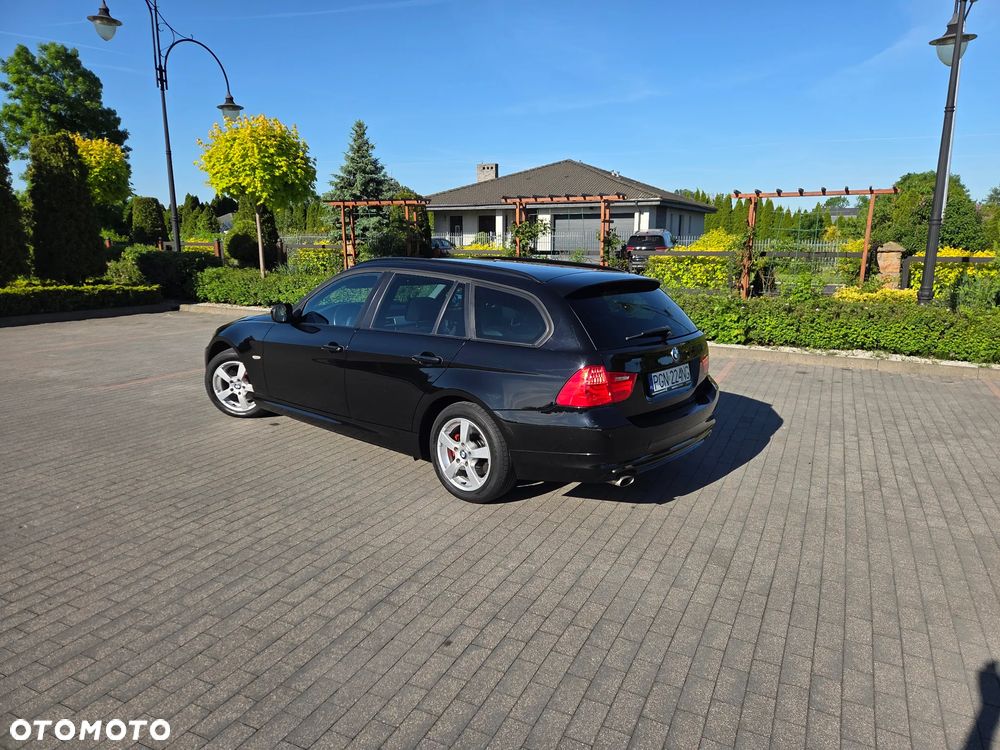 BMW Seria 3 318d - 19