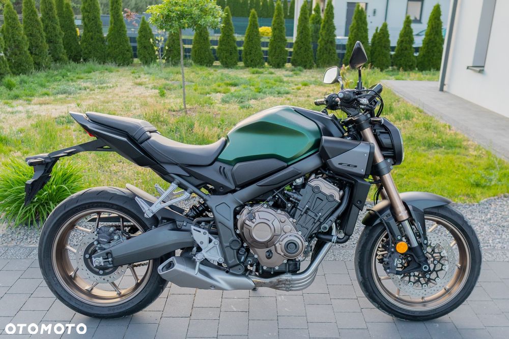 Honda CB - 3