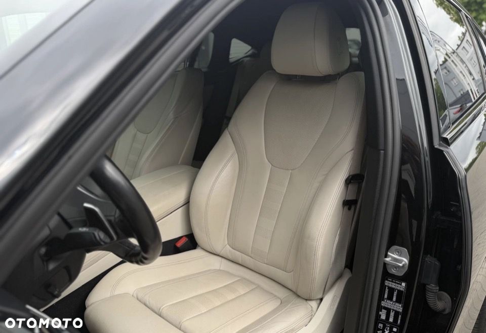 BMW X6 xDrive30d - 15