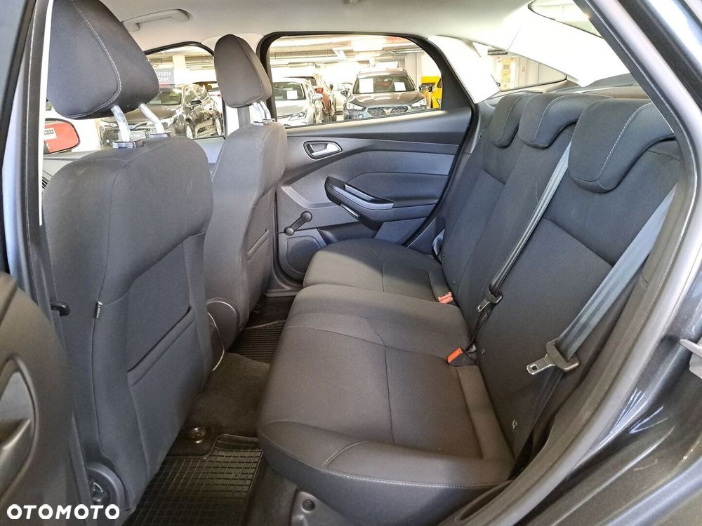 Ford Focus 1.6 Trend - 12