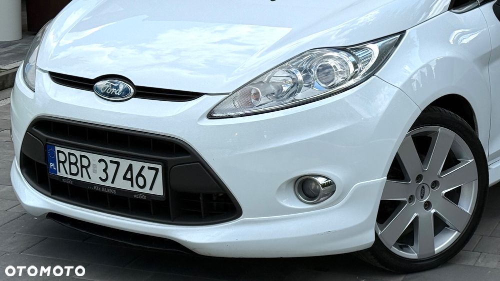 Ford Fiesta - 35