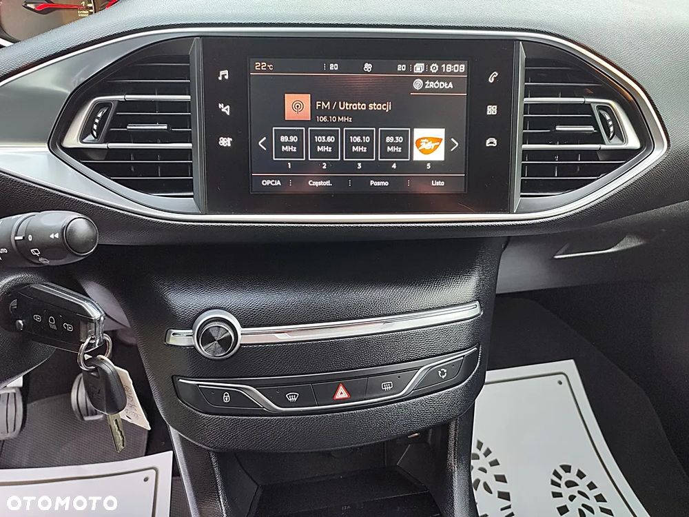 Peugeot 308 SW PureTech 110 Stop & Start Style - 13