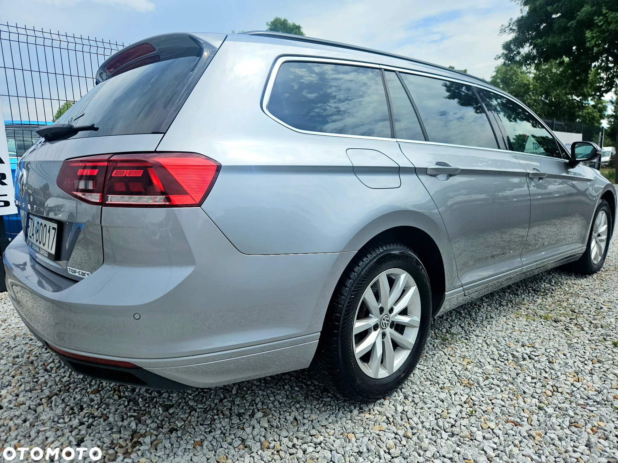 Volkswagen Passat Variant 2.0 TDI SCR DSG Business - 19