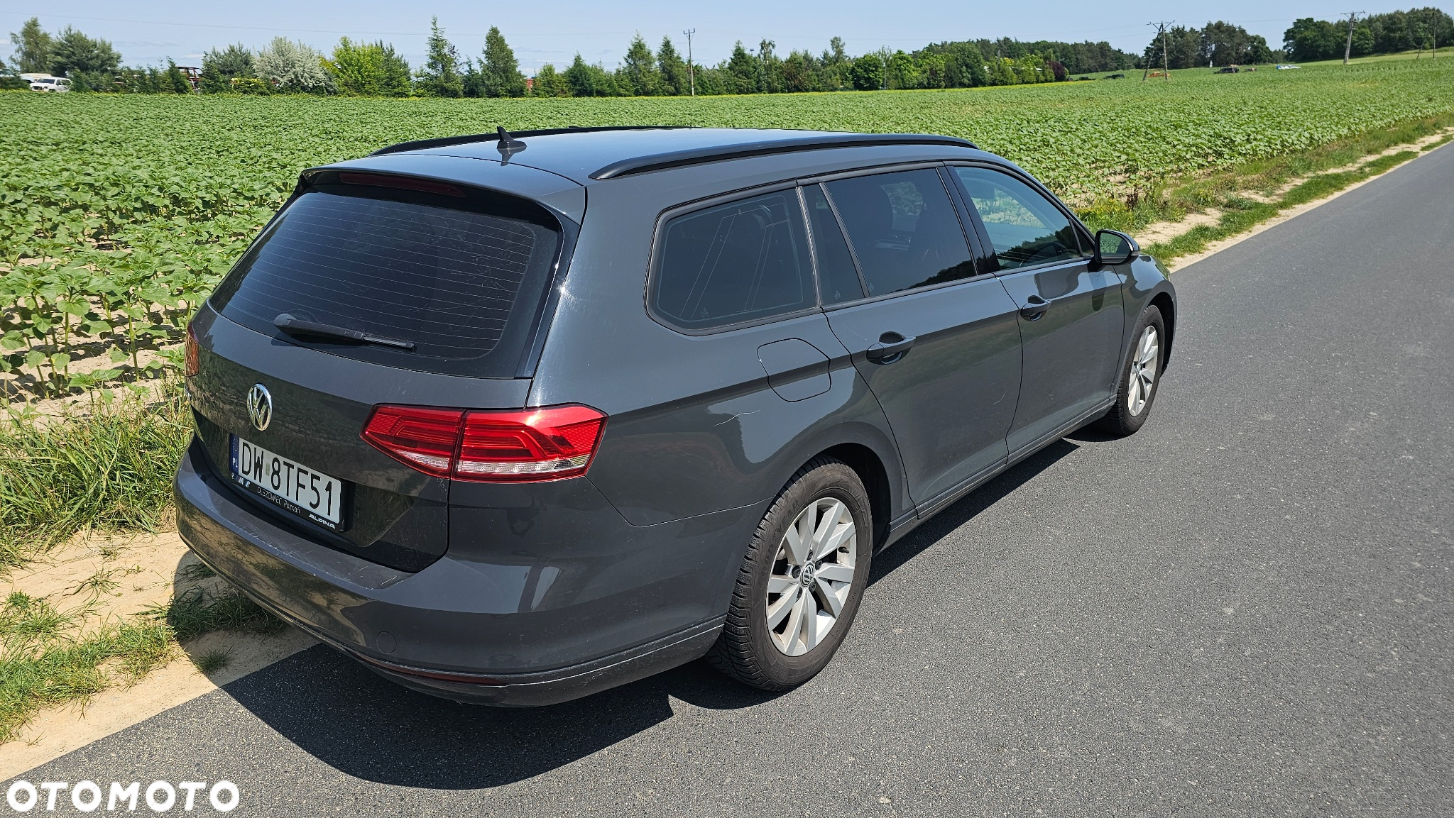 Volkswagen Passat 2.0 TDI SCR Trendline - 8