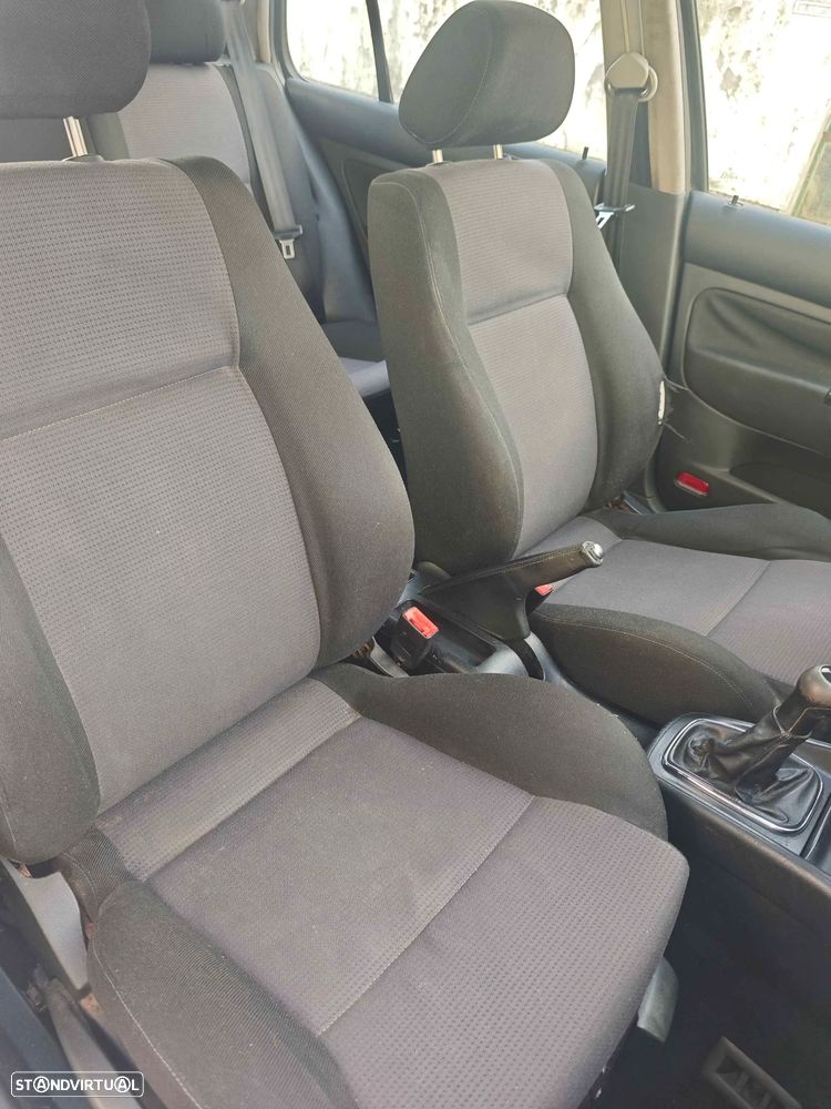 VW Golf 1.9 TDi Confortline AC - 9