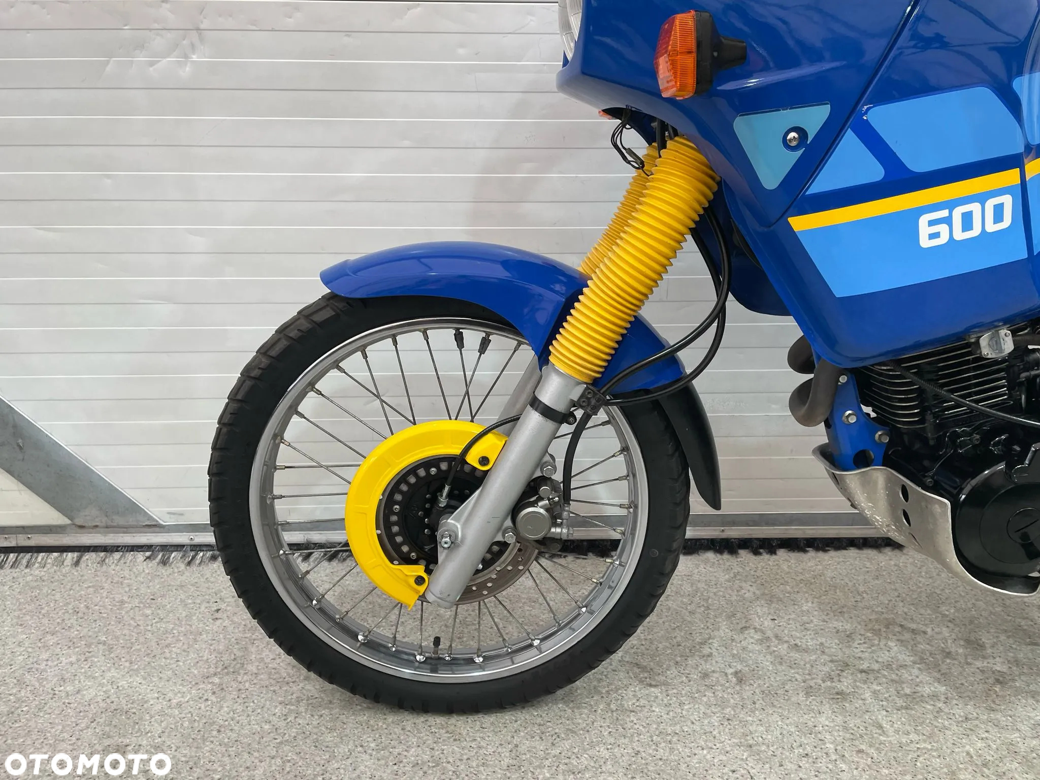 Yamaha XT - 9