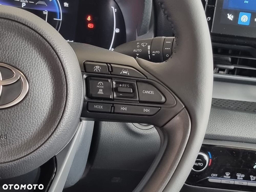 Toyota Yaris Hybrid 1.5 Style - 21