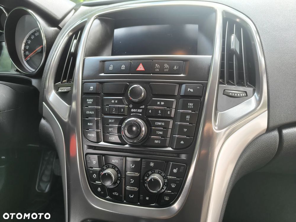 Opel Astra 1.4 Turbo Innovation - 28