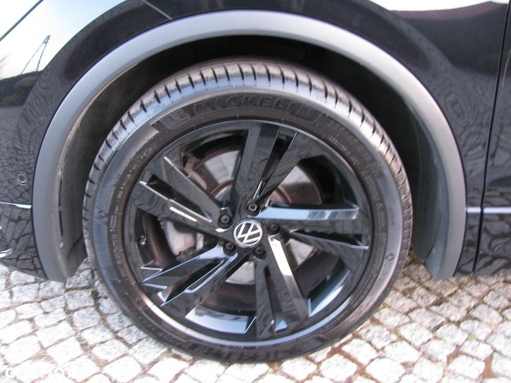 Volkswagen Tiguan 2.0 TDI SCR 4MotION DSG R-Line - 30