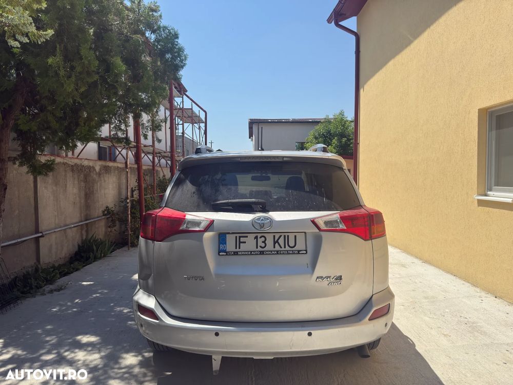 Toyota RAV4 2.2 D-4CAT 4WD Aut Luxury - 11