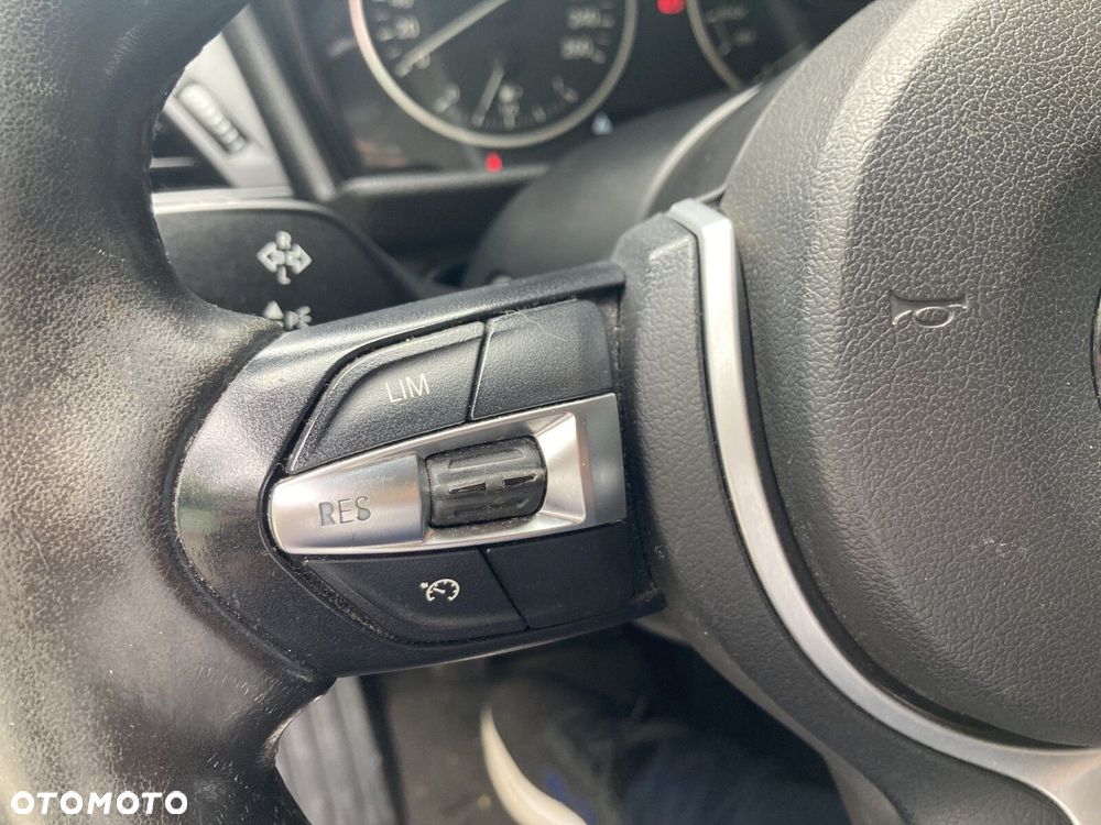BMW Seria 2 216i - 13