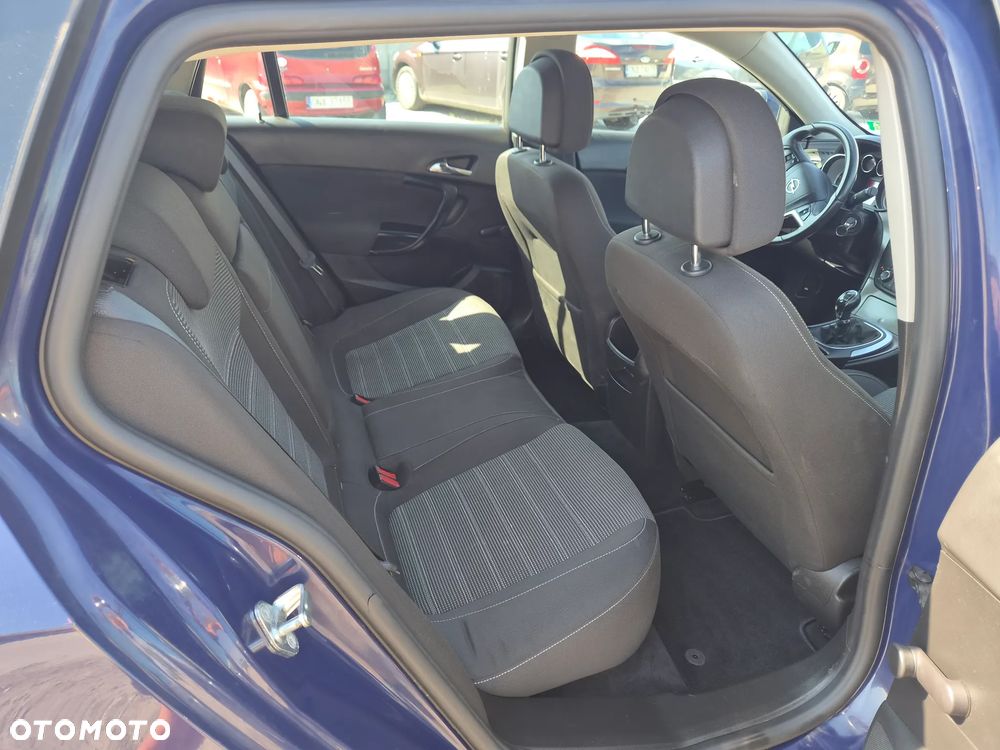 Opel Insignia 2.0 CDTI - 10