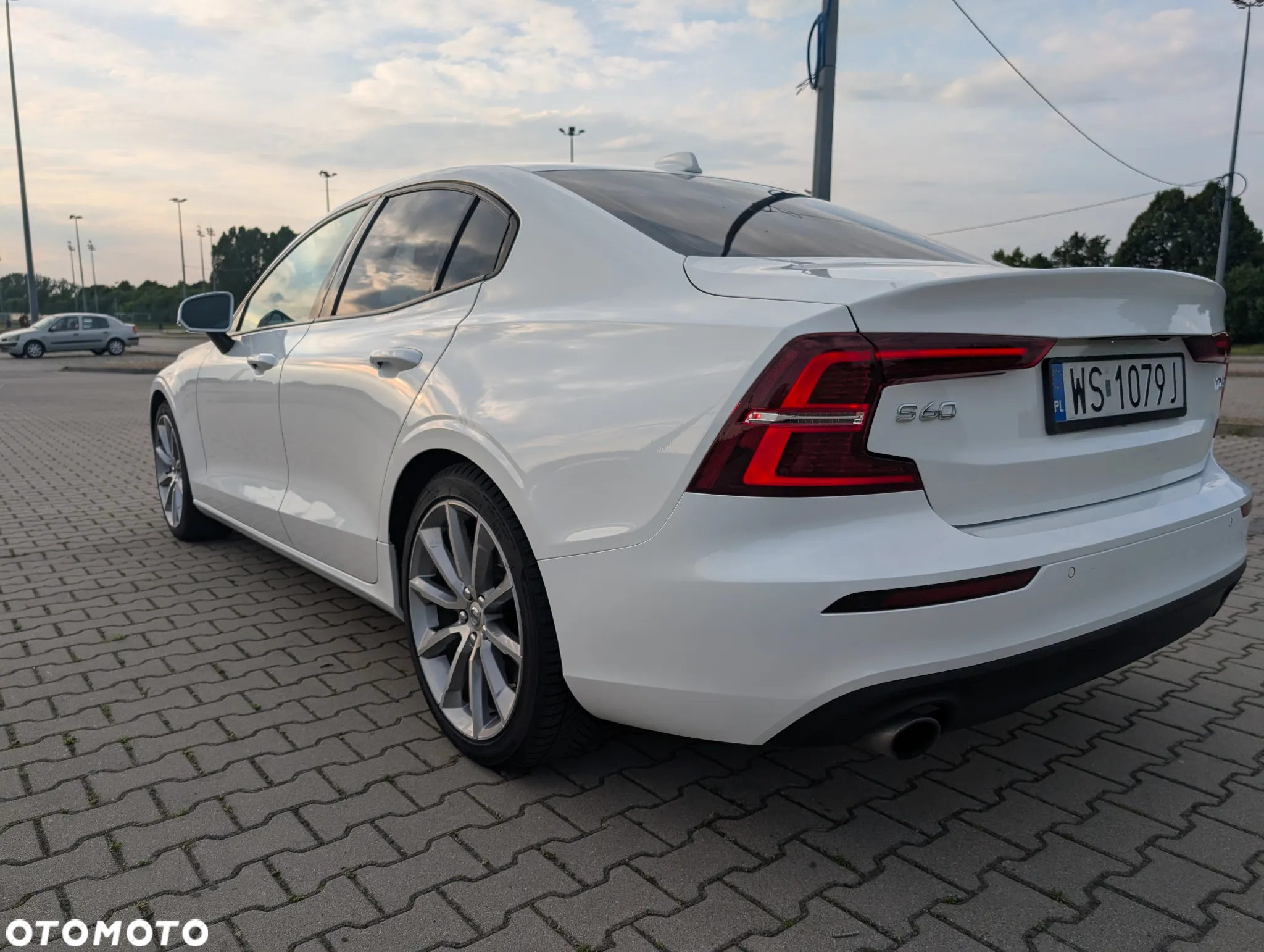 Volvo S60 T6 AWD Momentum Pro - 14