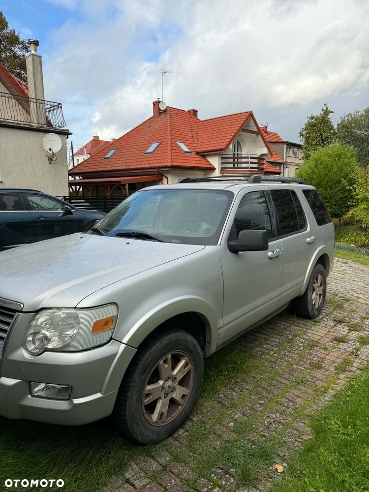 Ford Explorer - 5