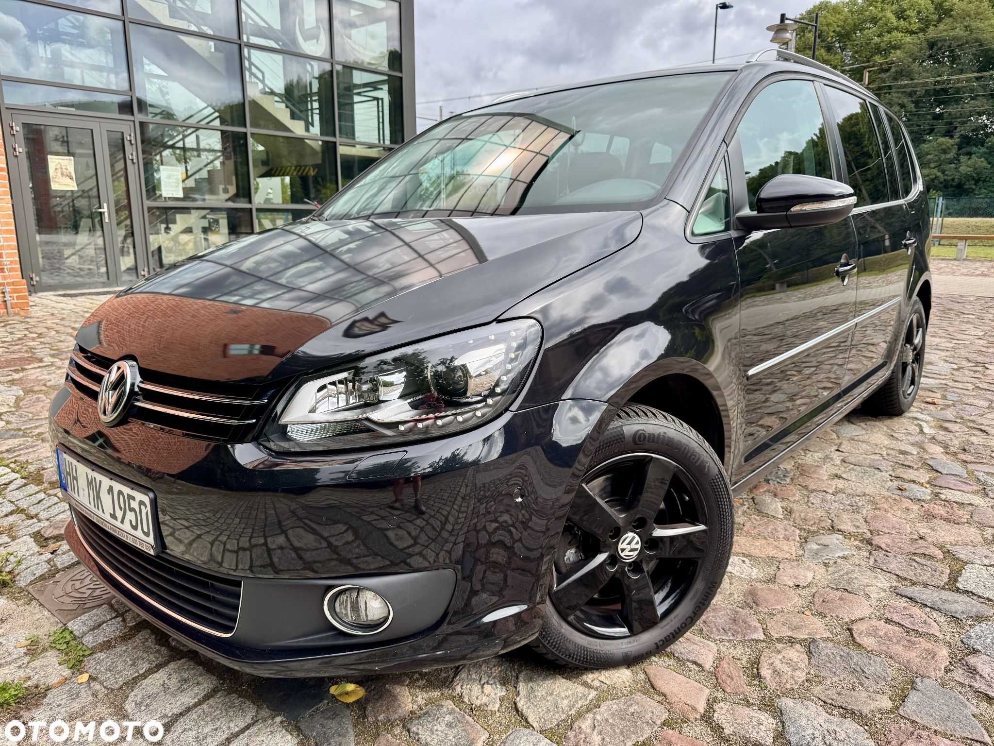 Volkswagen Touran 2.0 TDI DPF Highline DSG - 1