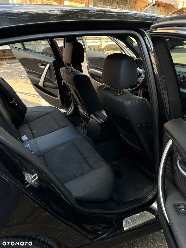BMW Seria 1 116i - 17