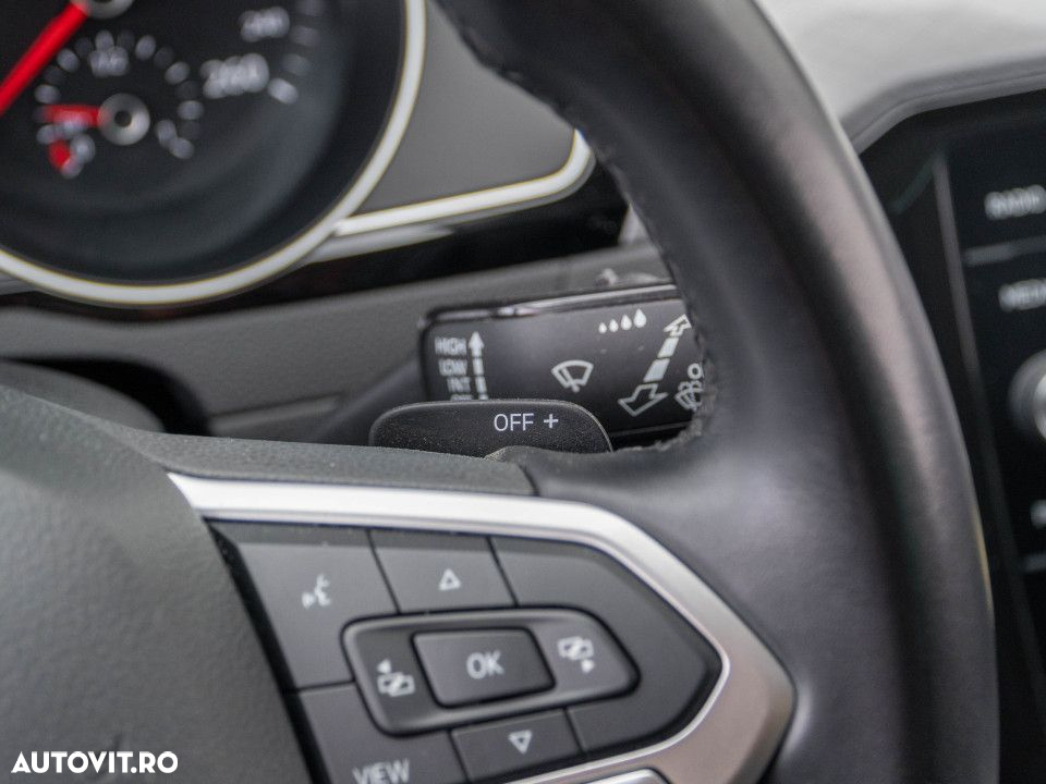 Volkswagen Passat - 20