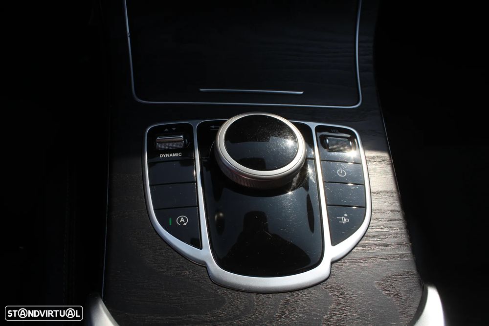 Mercedes-Benz C 220 d 9G-TRONIC AMG Line - 23