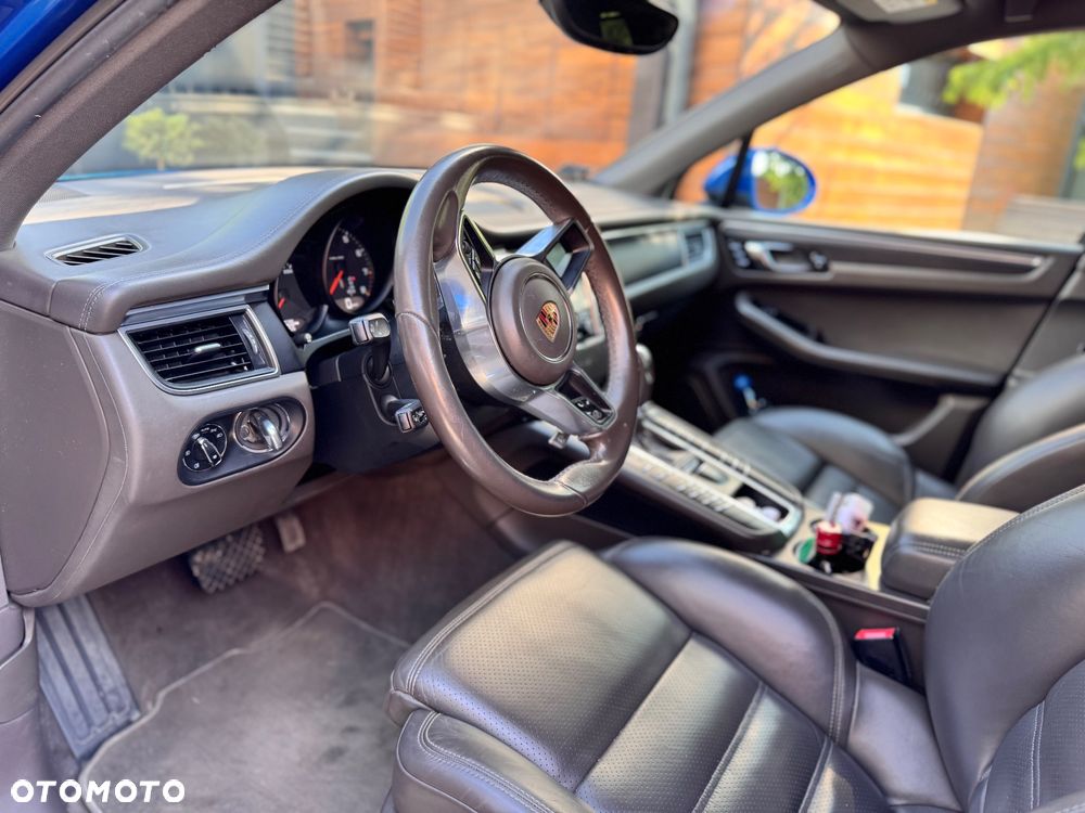 Porsche Macan - 12