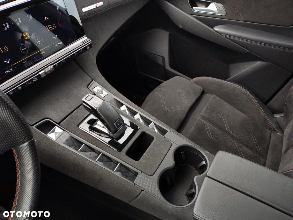 DS Automobiles DS 7 Crossback - 16