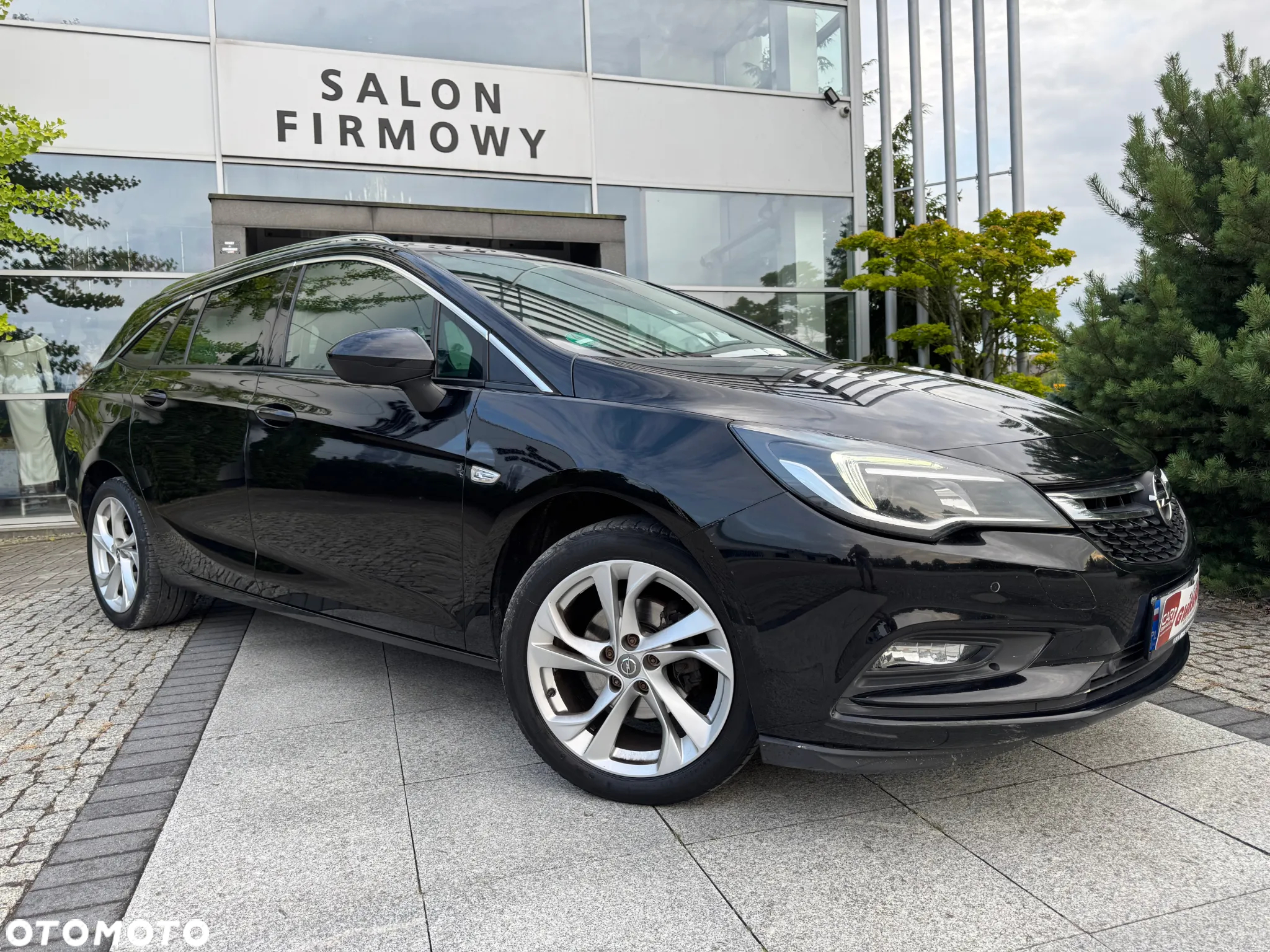 Opel Astra 1.4 Turbo 120 Jahre - 21