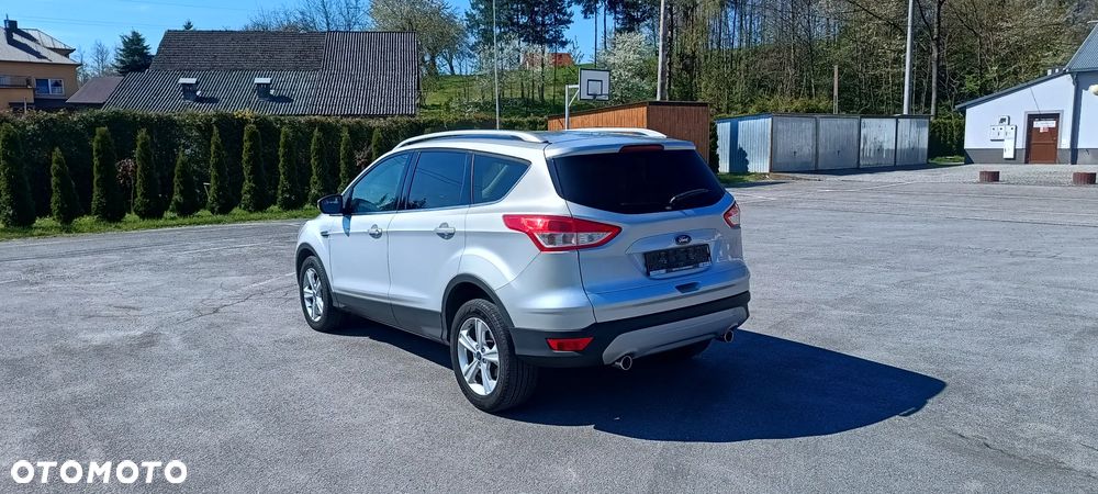 Ford Kuga 2.0 TDCi 4x4 Titanium - 4