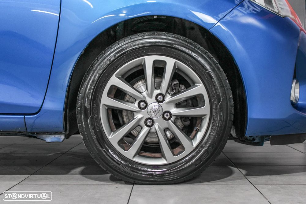 Toyota Yaris 1.4 D-4D Comfort+P.Style - 8